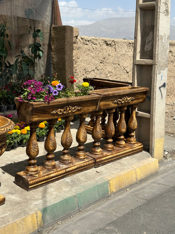 نرده گلدانی بتنی