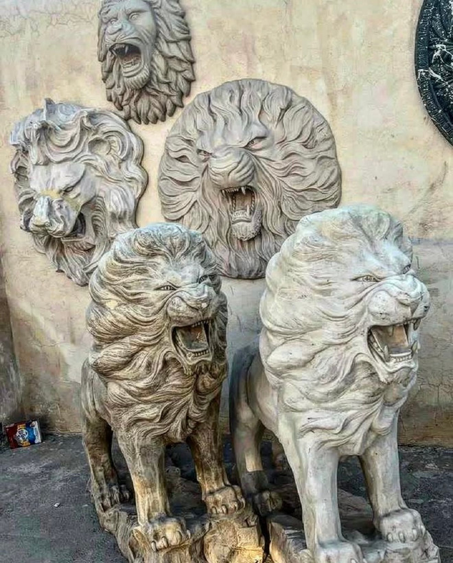مجسمه شیر فایبرگلاس